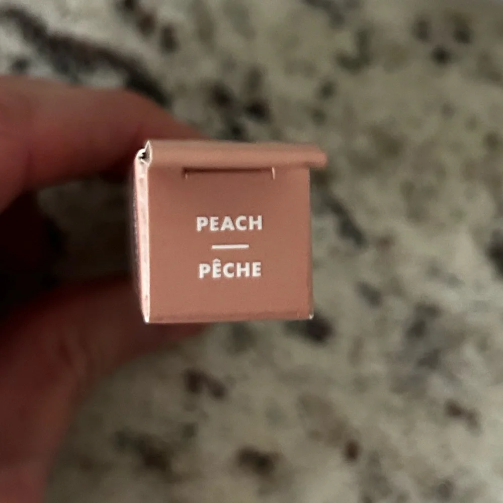 ✨FREE GIFT✨Add to Any Order! e.l.f. Camo Concealer